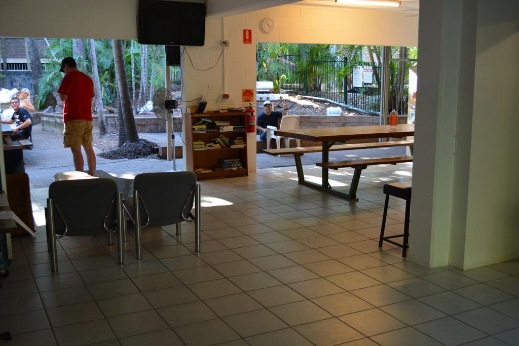Frogs-Hollow Backpackers Darwin Extérieur photo