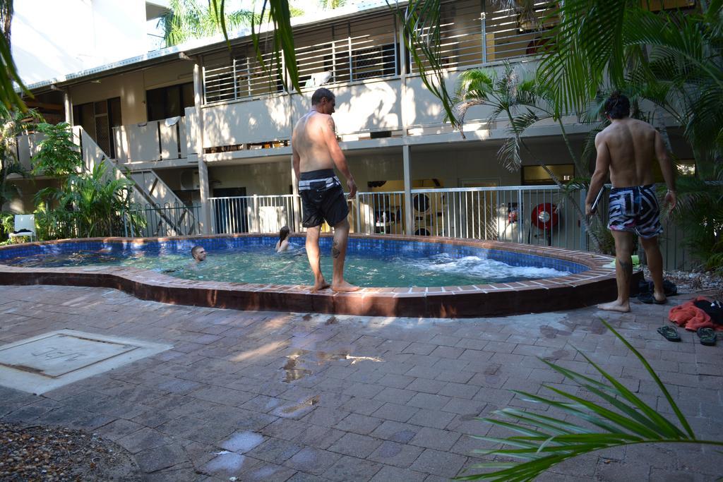 Frogs-Hollow Backpackers Darwin Extérieur photo
