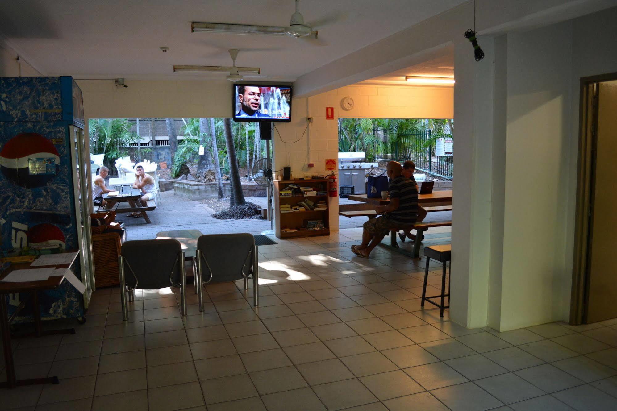 Frogs-Hollow Backpackers Darwin Extérieur photo